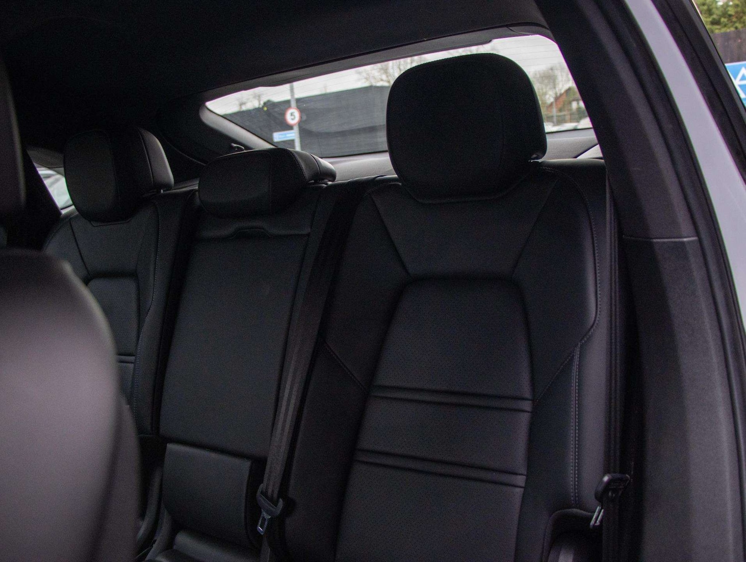 Used Porsche Cayenne 2021 for sale - 76827676: Photo 31