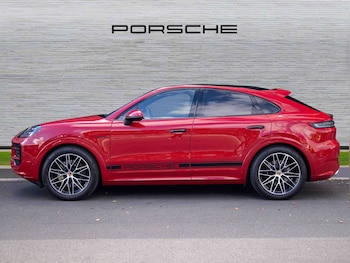 Used Porsche Cayenne 2024 for sale - 76205195: Photo