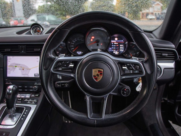 Used Porsche 911 2018 for sale - 76310717: Photo 15
