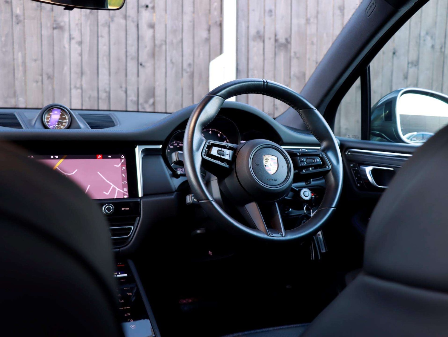 Used Porsche Macan 2023 for sale - 77178930: Photo 31