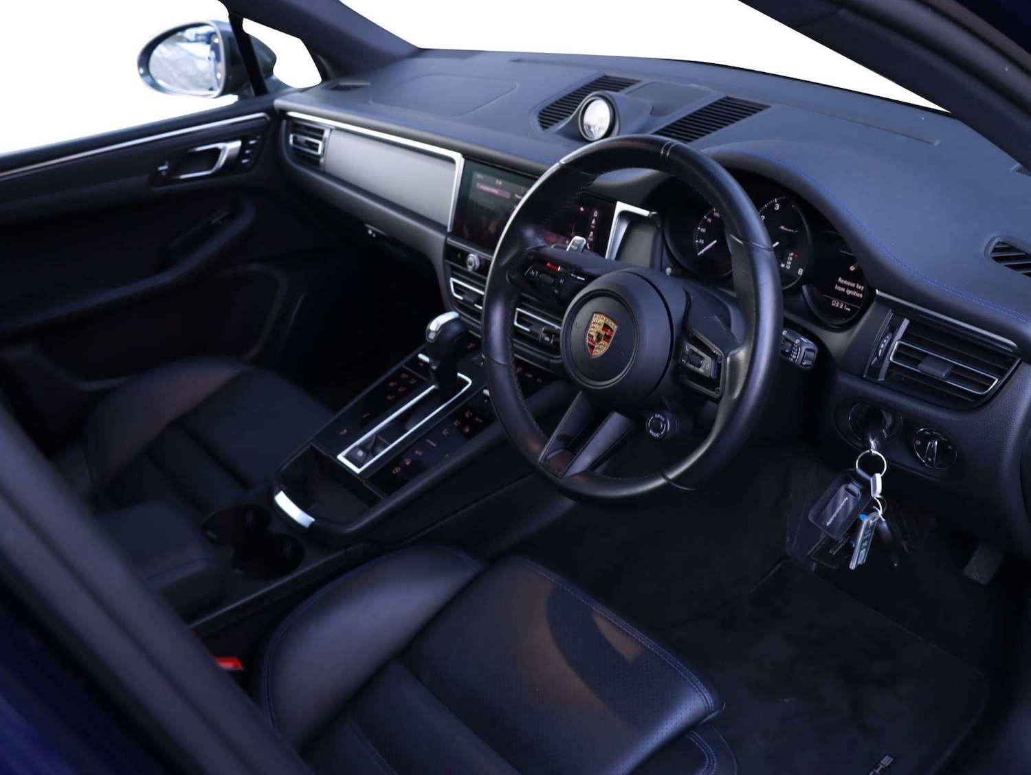 Used Porsche Macan 2023 for sale - 77178930: Photo 8