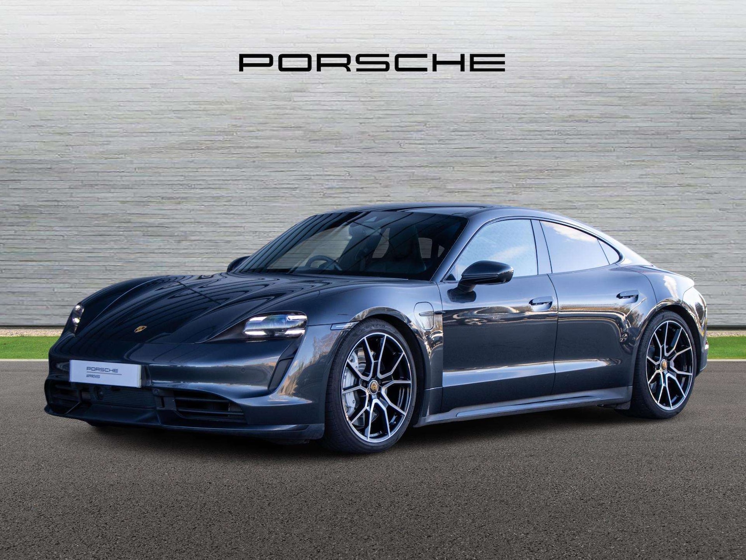 Used Porsche Taycan 2023 for sale - 77842494: Photo 8