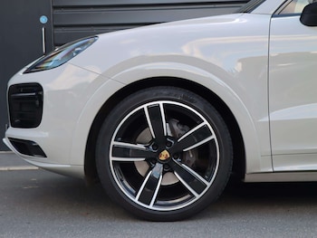 Used Porsche Cayenne 2023 for sale - 78913732: Photo