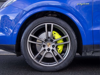 Used Porsche Cayenne 2022 for sale - 76100590: Photo