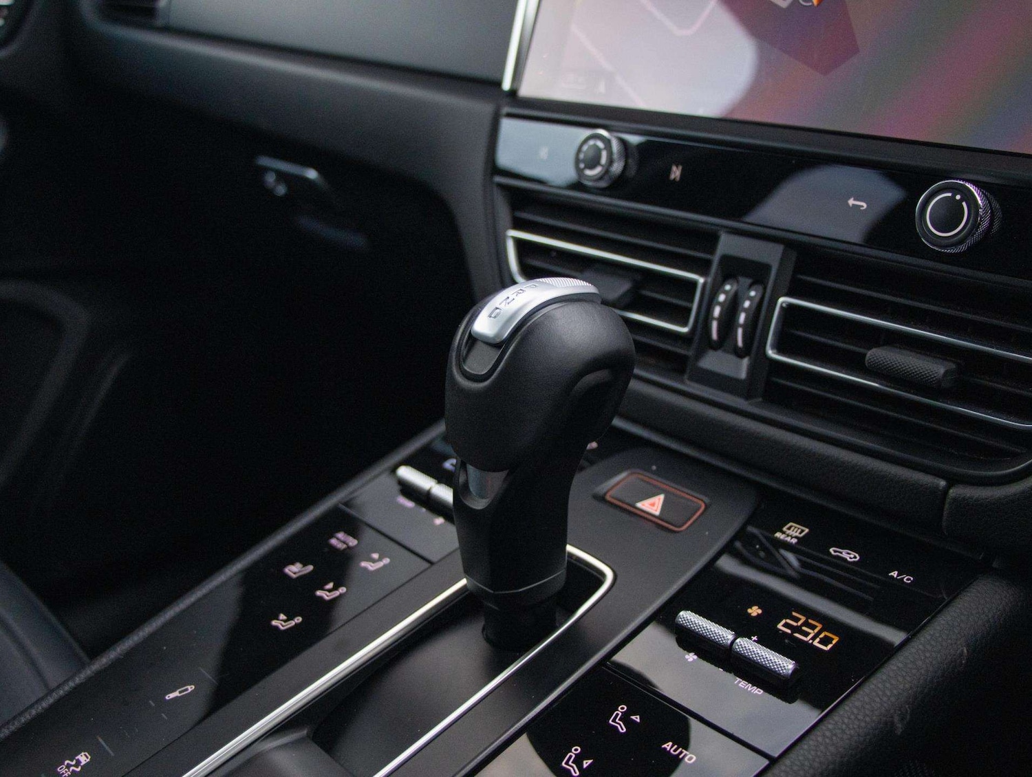 Used Porsche Macan 2023 for sale - 76875773: Photo 10