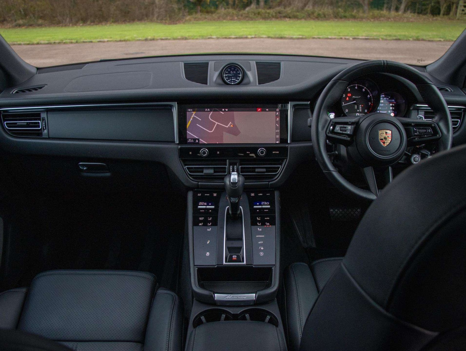 Used Porsche Macan 2023 for sale - 76875773: Photo 25