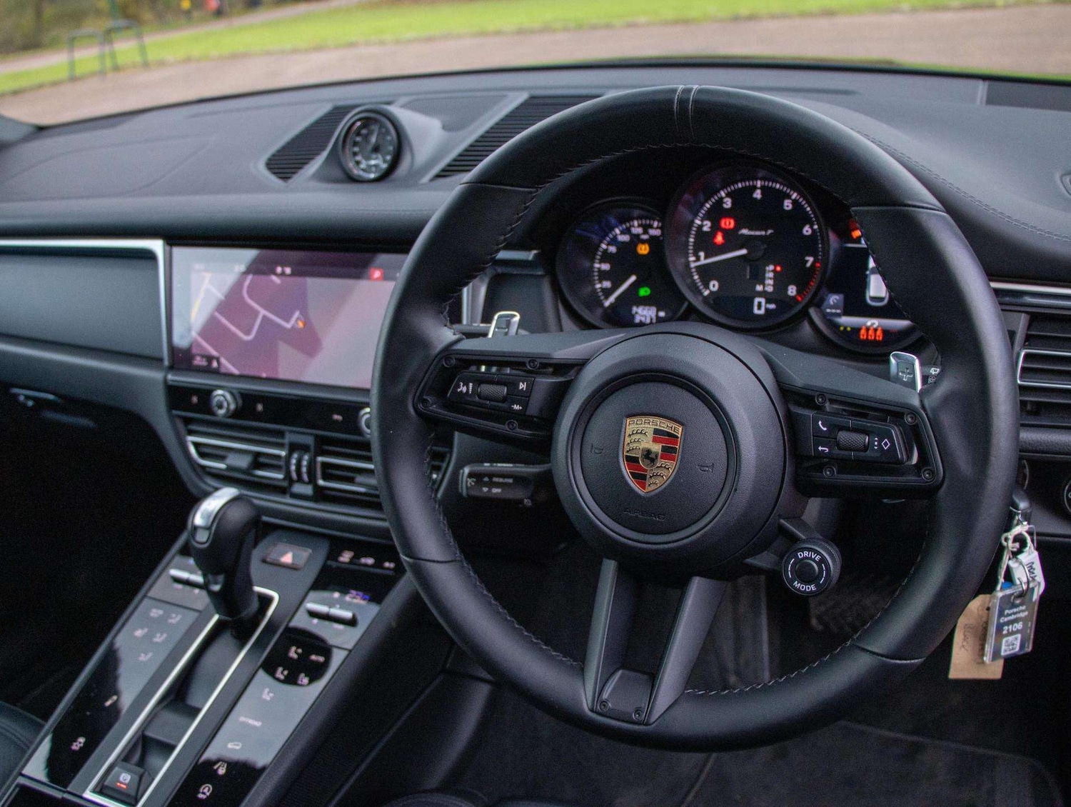 Used Porsche Macan 2023 for sale - 76875773: Photo 7