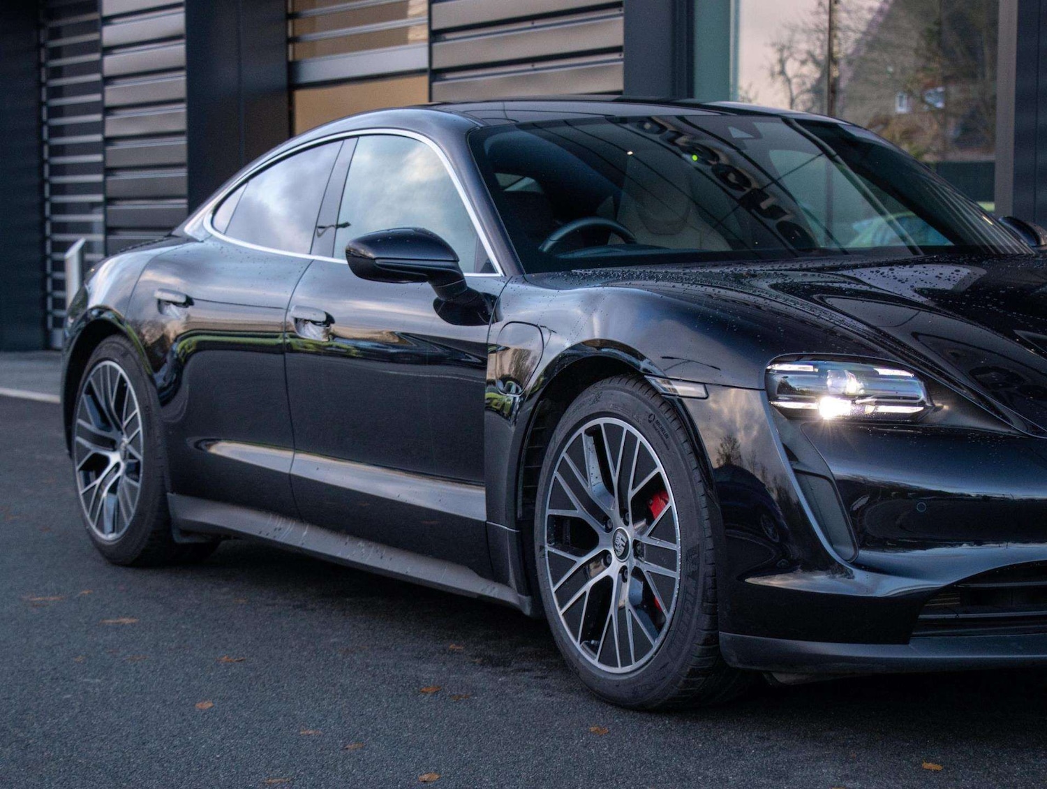 Used Porsche Taycan 2022 for sale - 76661910: Photo 18