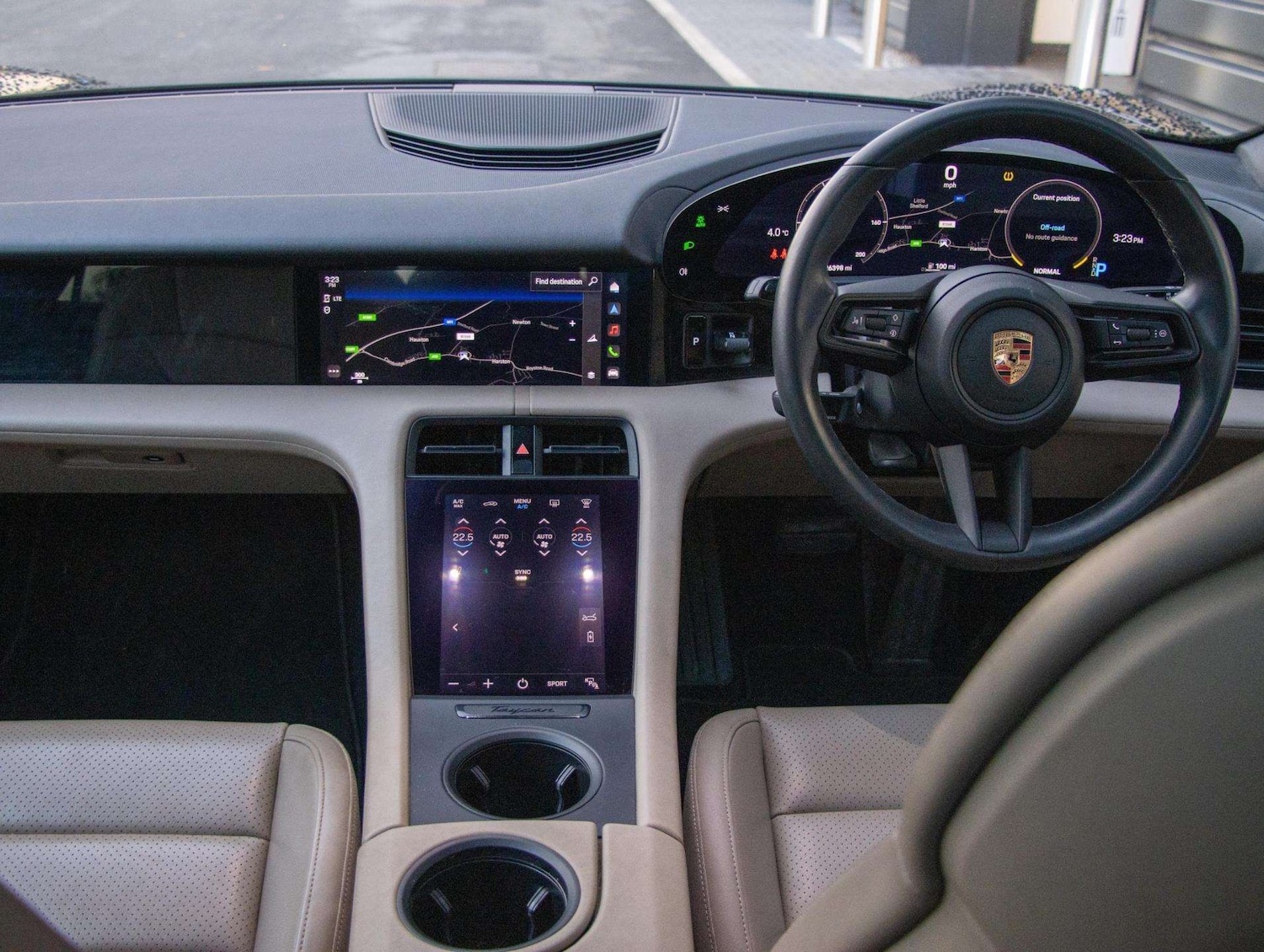 Used Porsche Taycan 2022 for sale - 76661910: Photo 26