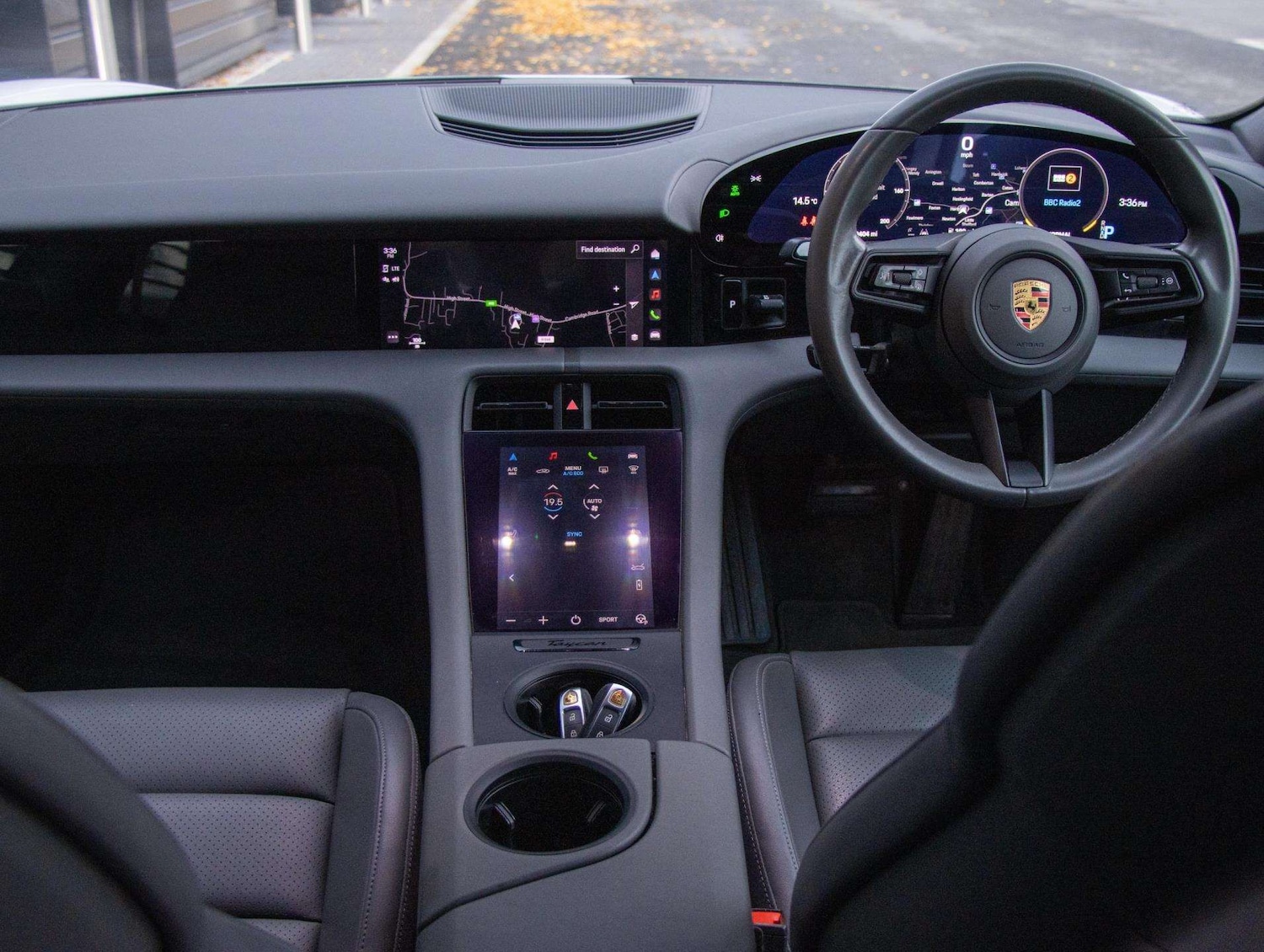 Used Porsche Taycan 2020 for sale - 76553262: Photo 25