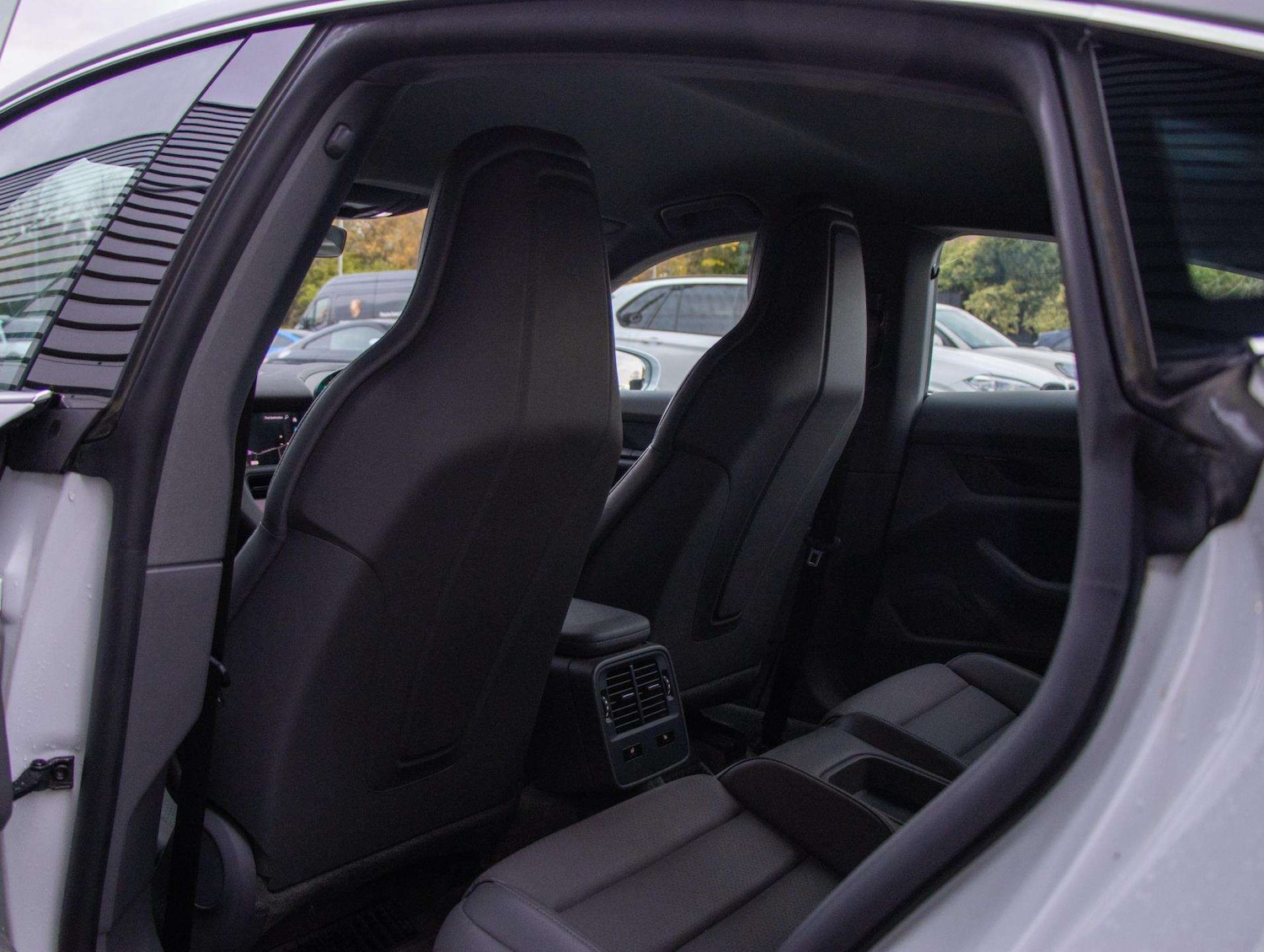 Used Porsche Taycan 2020 for sale - 76553262: Photo 27