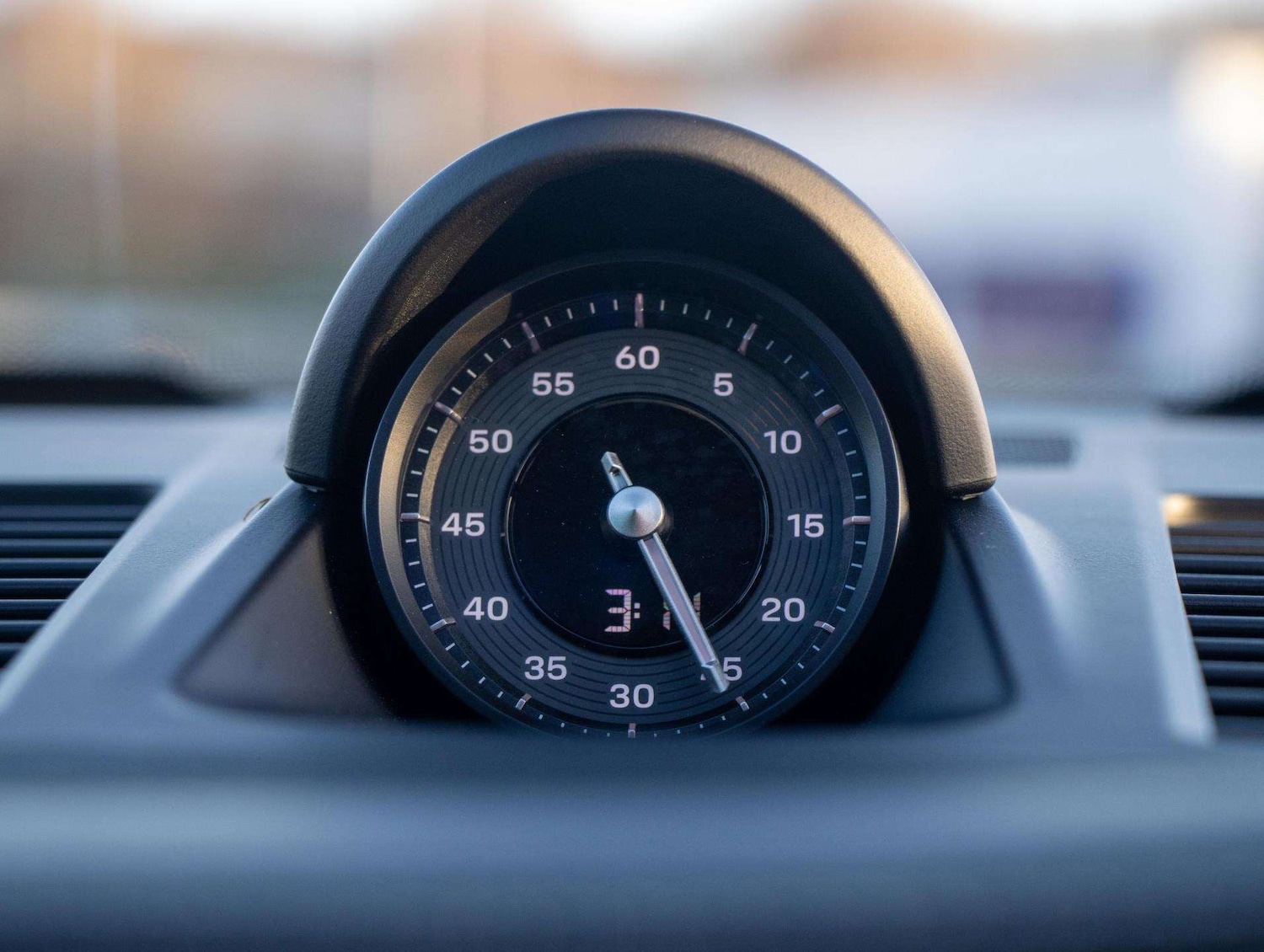 Used Porsche 911 2025 for sale - 76648863: Photo 15