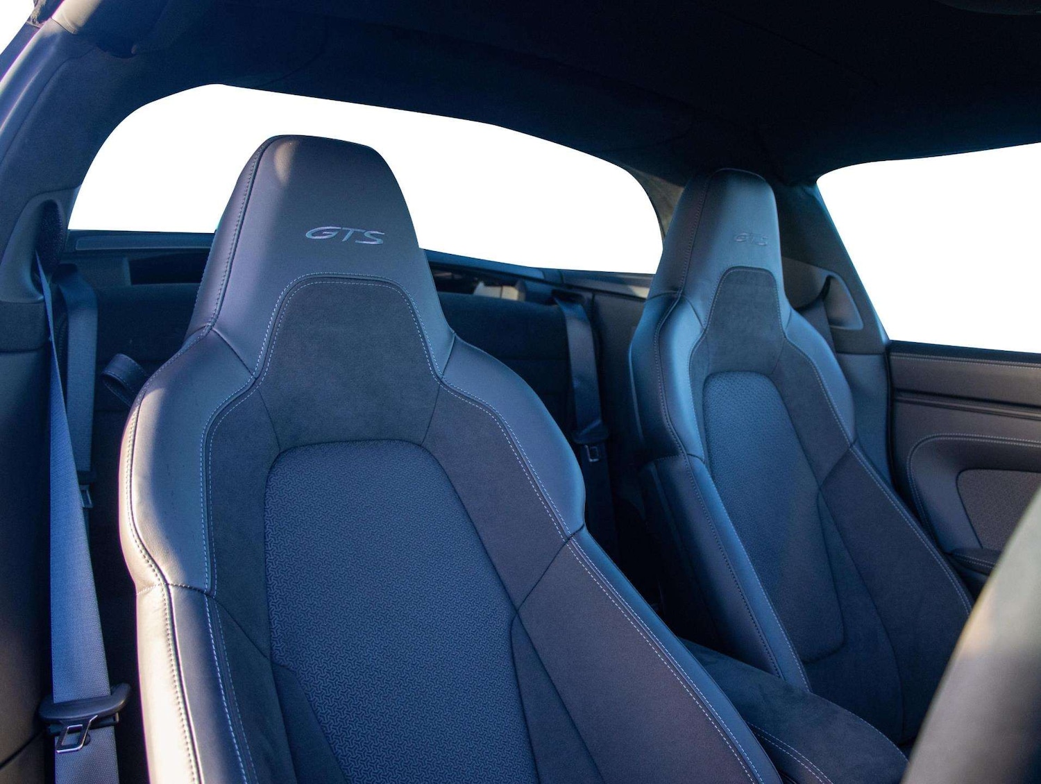 Used Porsche 911 2025 for sale - 76648863: Photo 8