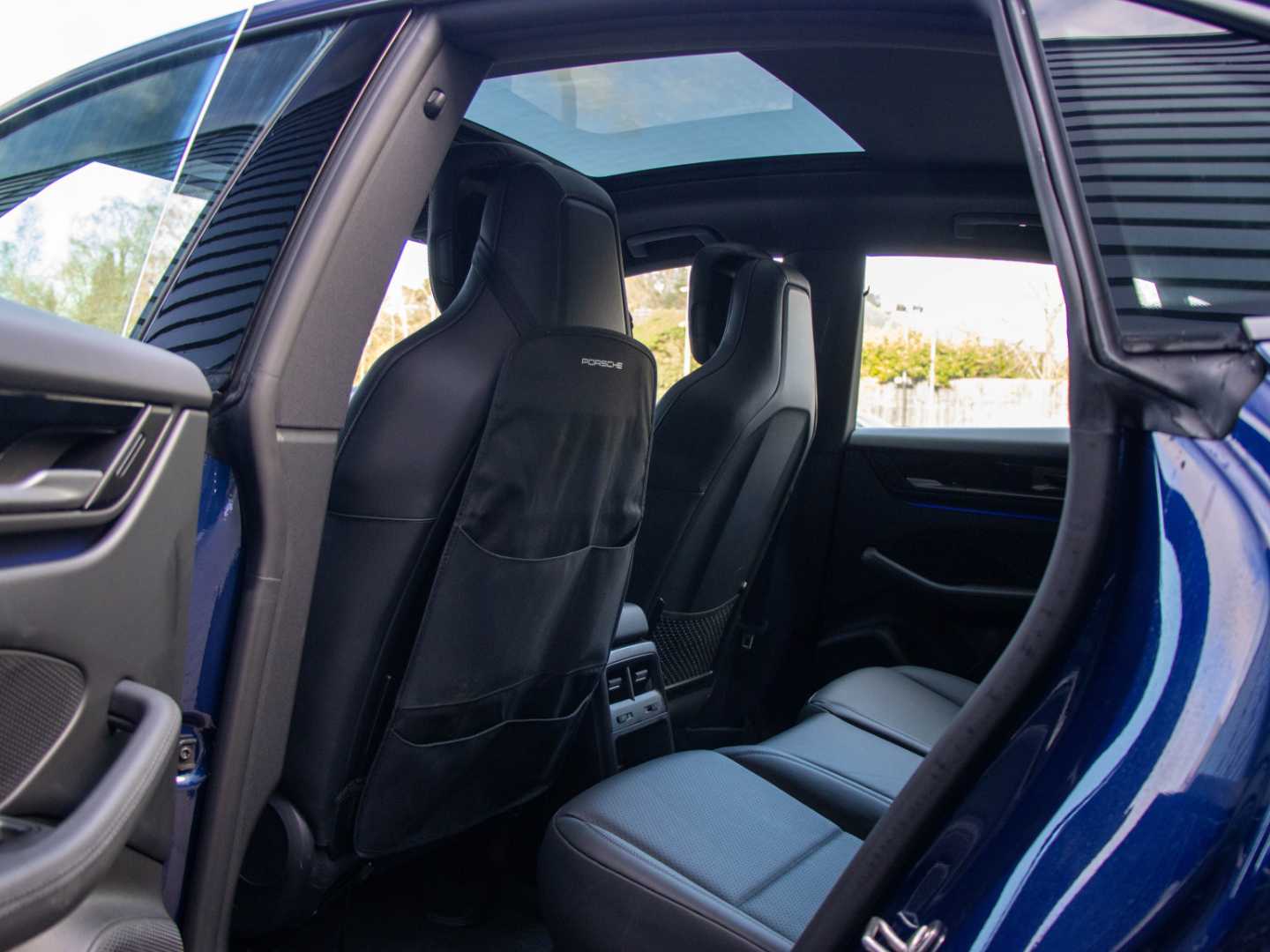 Vehicle 29
