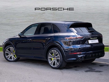 Used Porsche Cayenne 2019 for sale - 76310767: Photo 2
