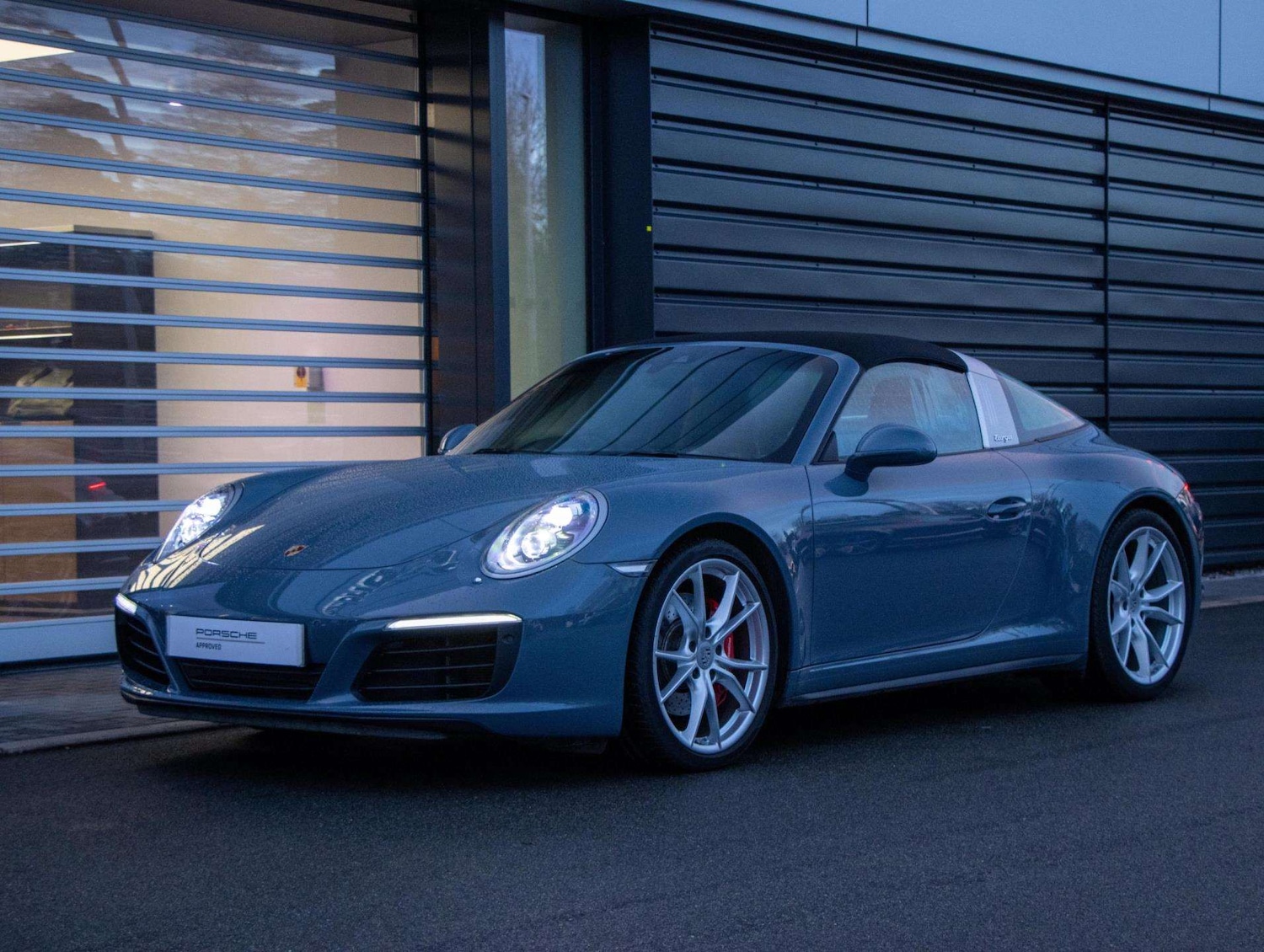 Used Porsche 911 2018 for sale - 77347887: Photo 17