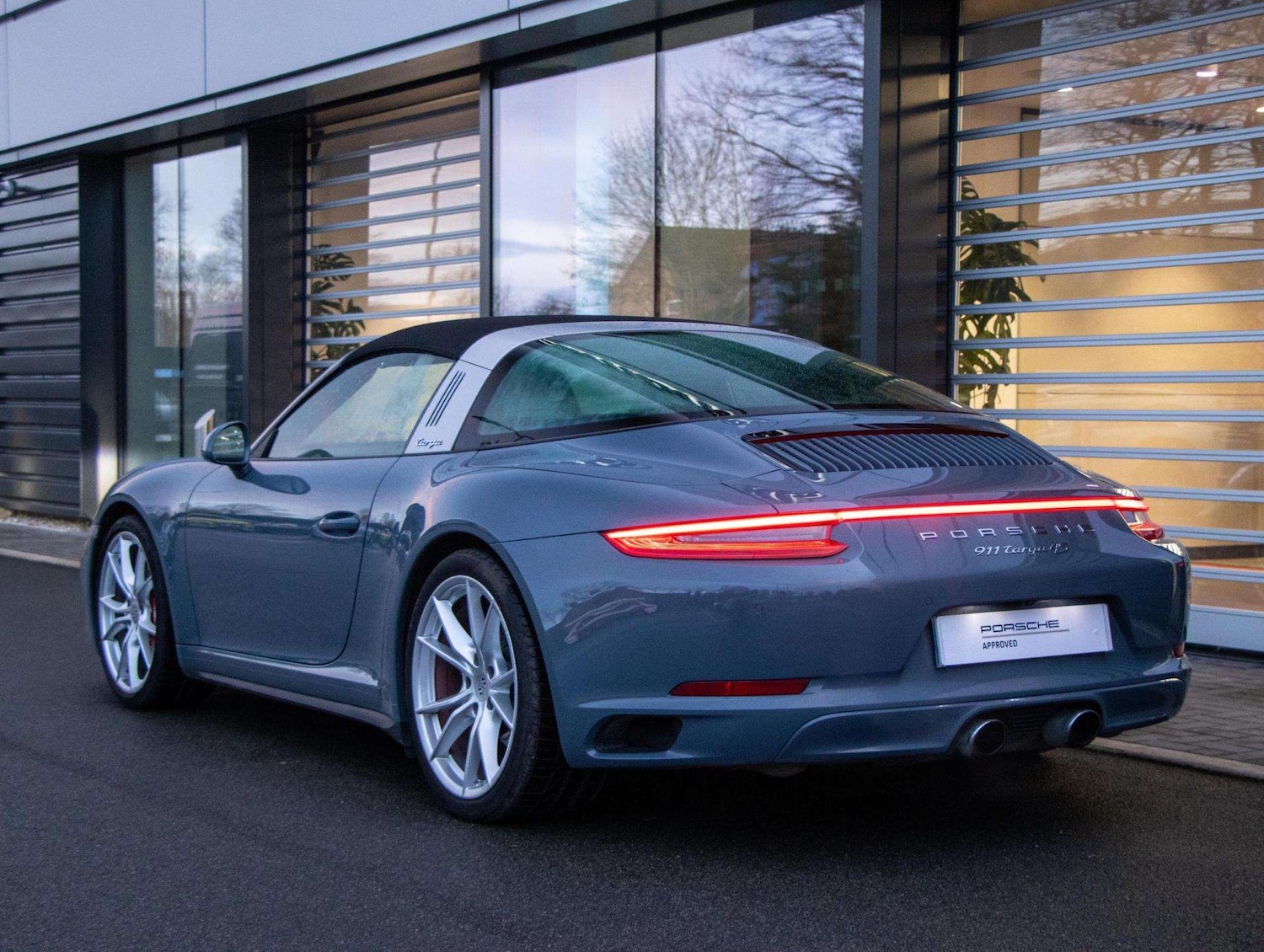 Used Porsche 911 2018 for sale - 77347887: Photo 21