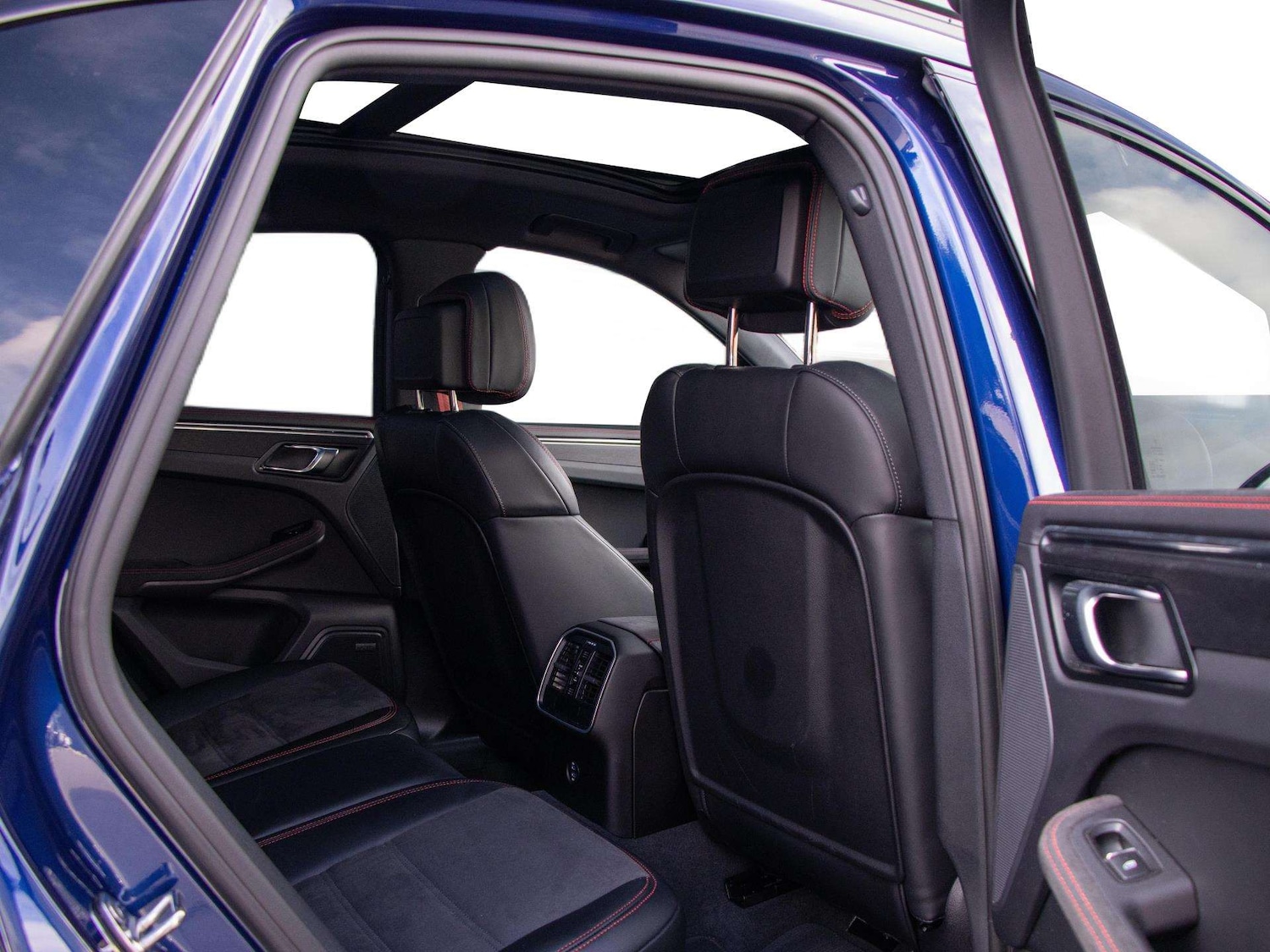 Used Porsche Macan 2024 for sale - 77811098: Photo 18