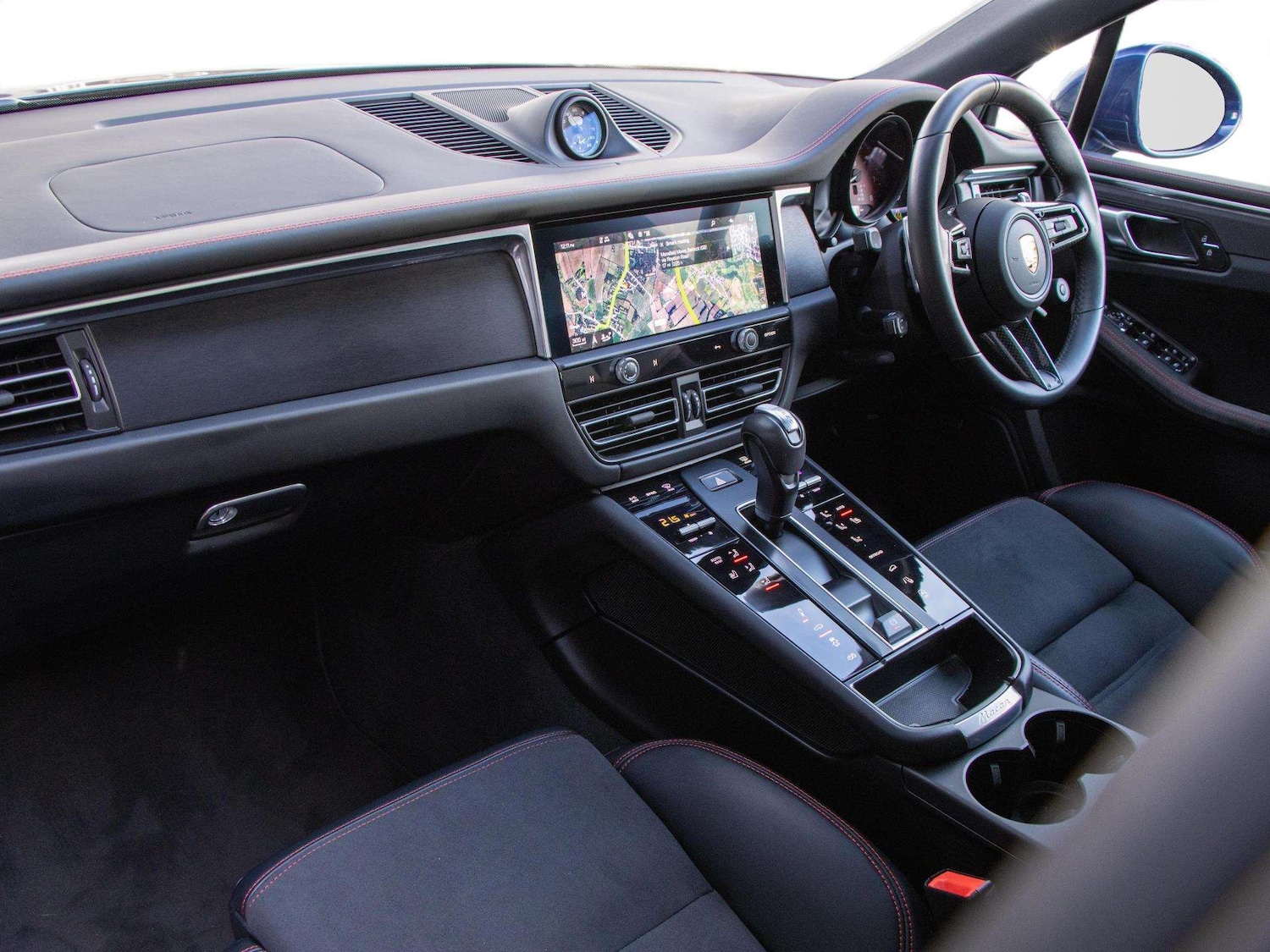 Used Porsche Macan 2024 for sale - 77811098: Photo 3