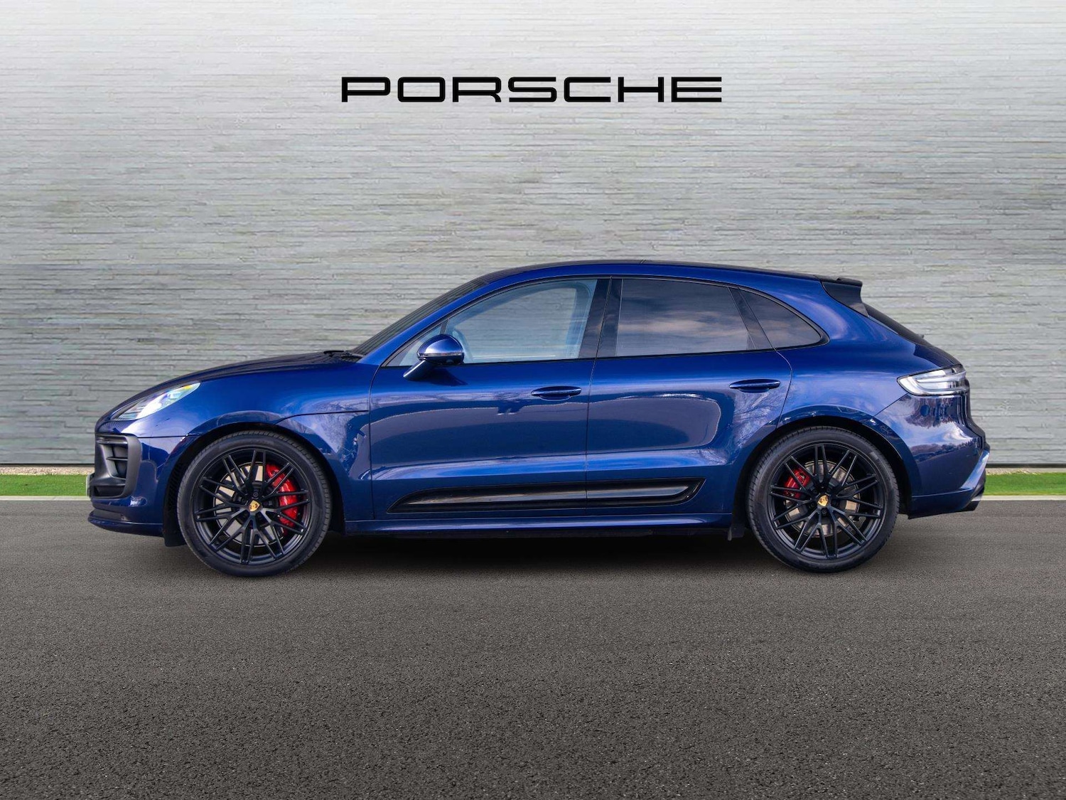 Used Porsche Macan 2024 for sale - 77811098: Photo 4