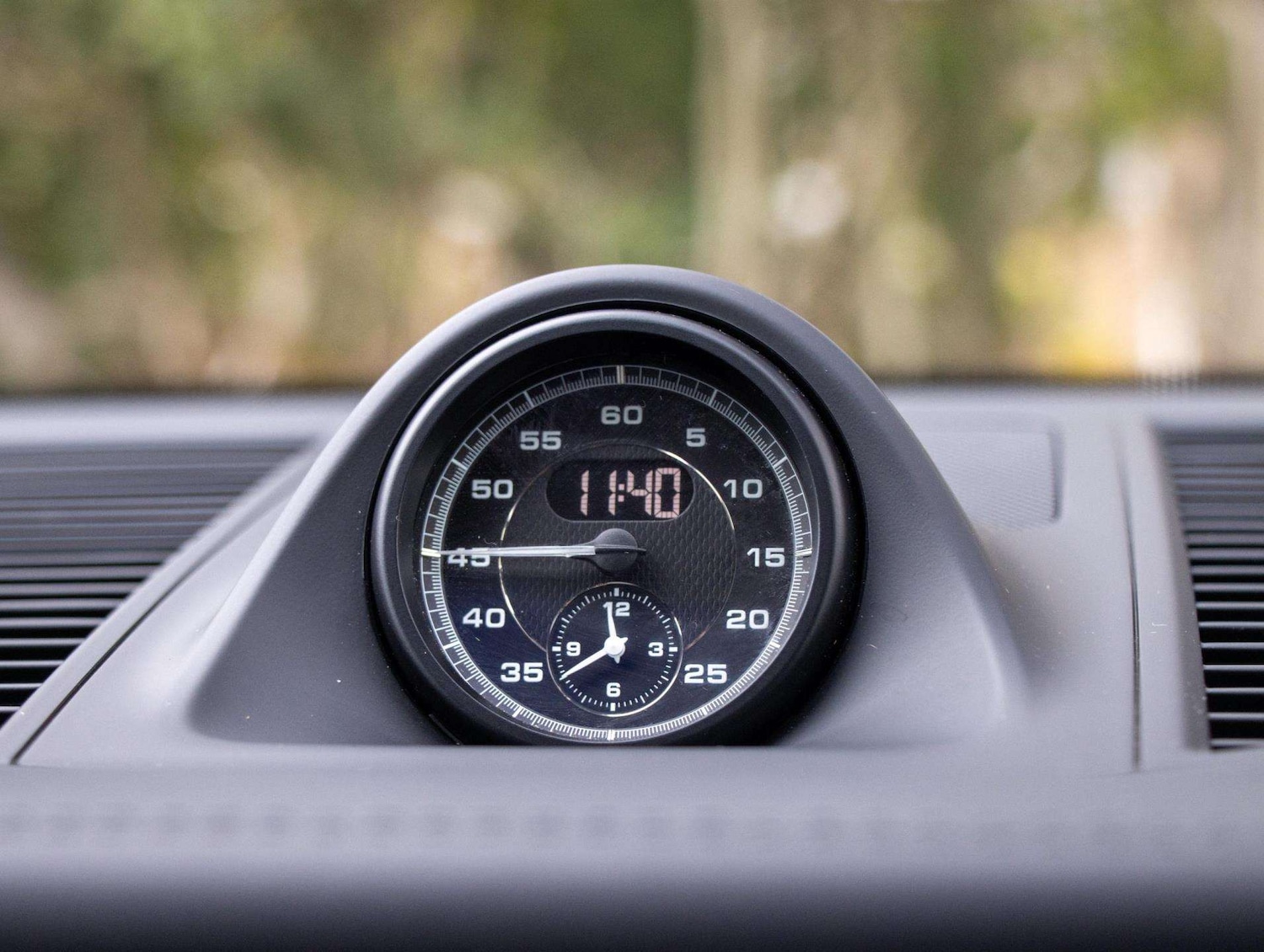 Used Porsche Macan 2023 for sale - 76827733: Photo 14