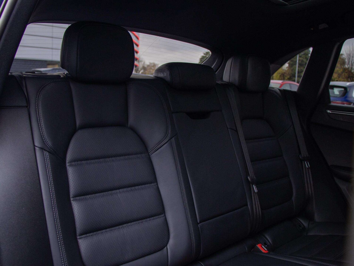 Used Porsche Macan 2023 for sale - 76827733: Photo 23