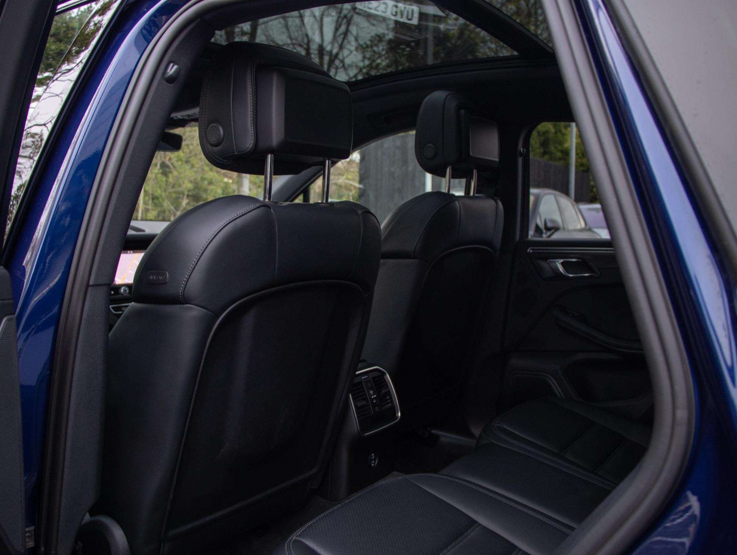 Used Porsche Macan 2023 for sale - 76827733: Photo 27