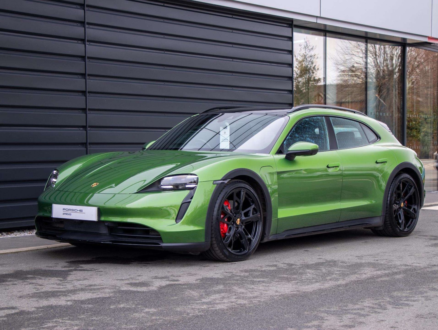 Used Porsche Taycan 2022 for sale - 77628310: Photo 16