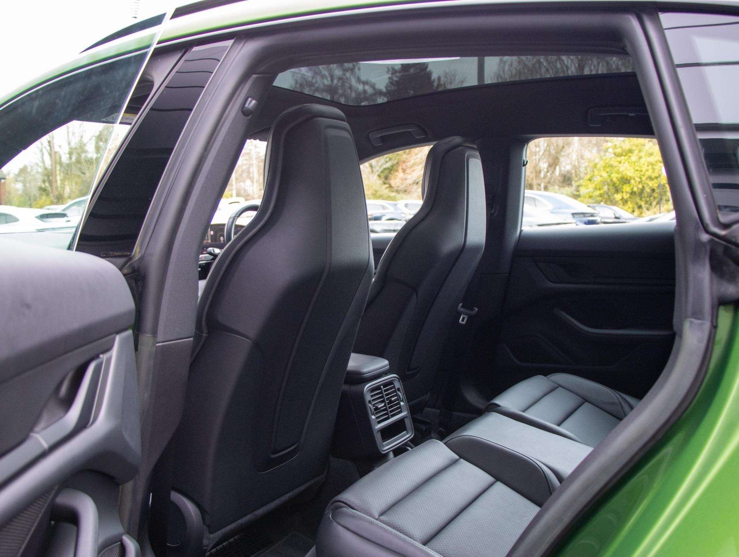 Used Porsche Taycan 2022 for sale - 77628310: Photo 28