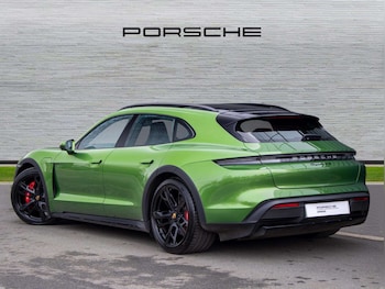 Used Porsche Taycan 2022 for sale - 77628310: Photo