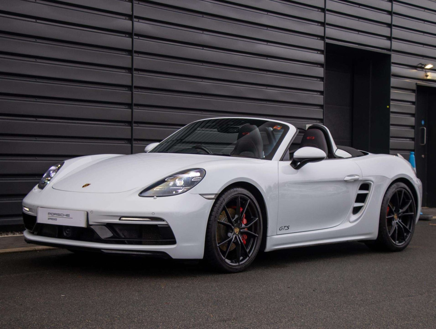 Used Porsche Boxster 2019 for sale - 77281836: Photo 16