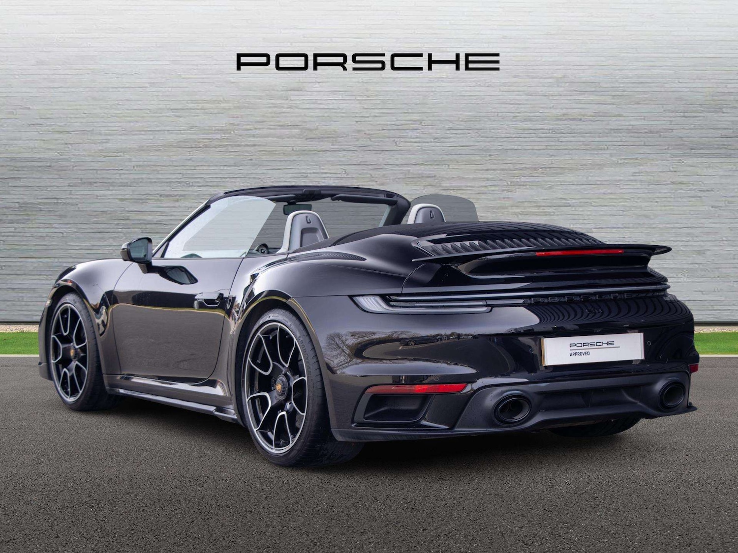 Used Porsche 911 2024 for sale - 77995803: Photo 2