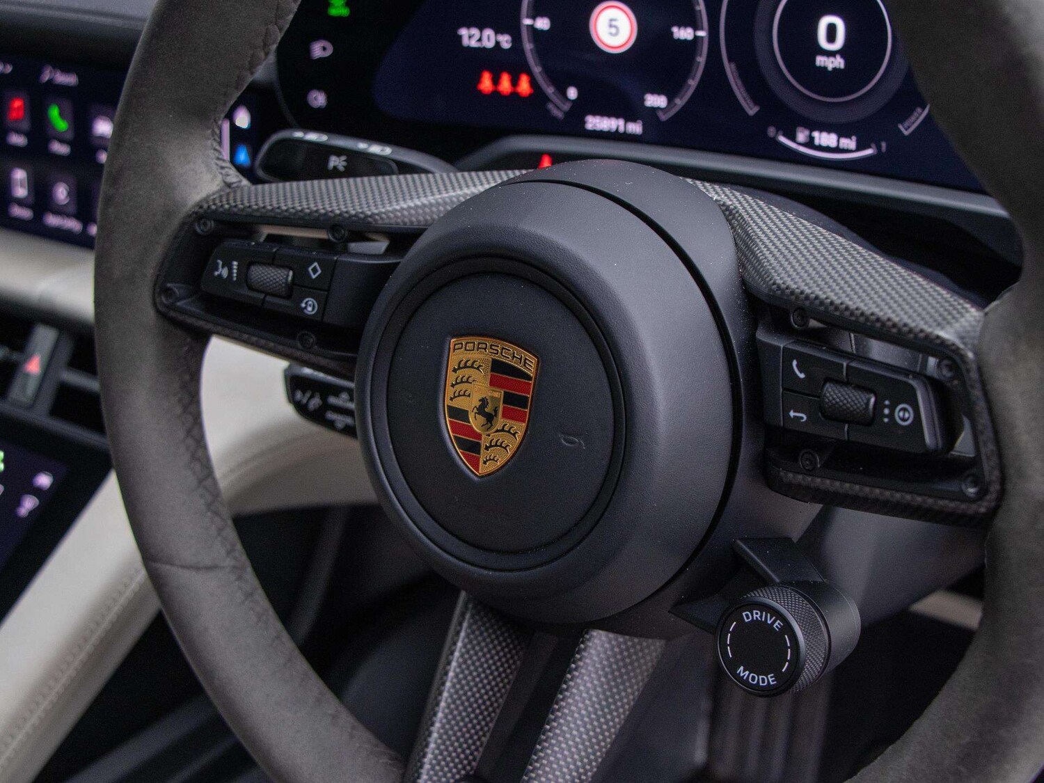 Used Porsche Taycan 2020 for sale - 77756499: Photo 12