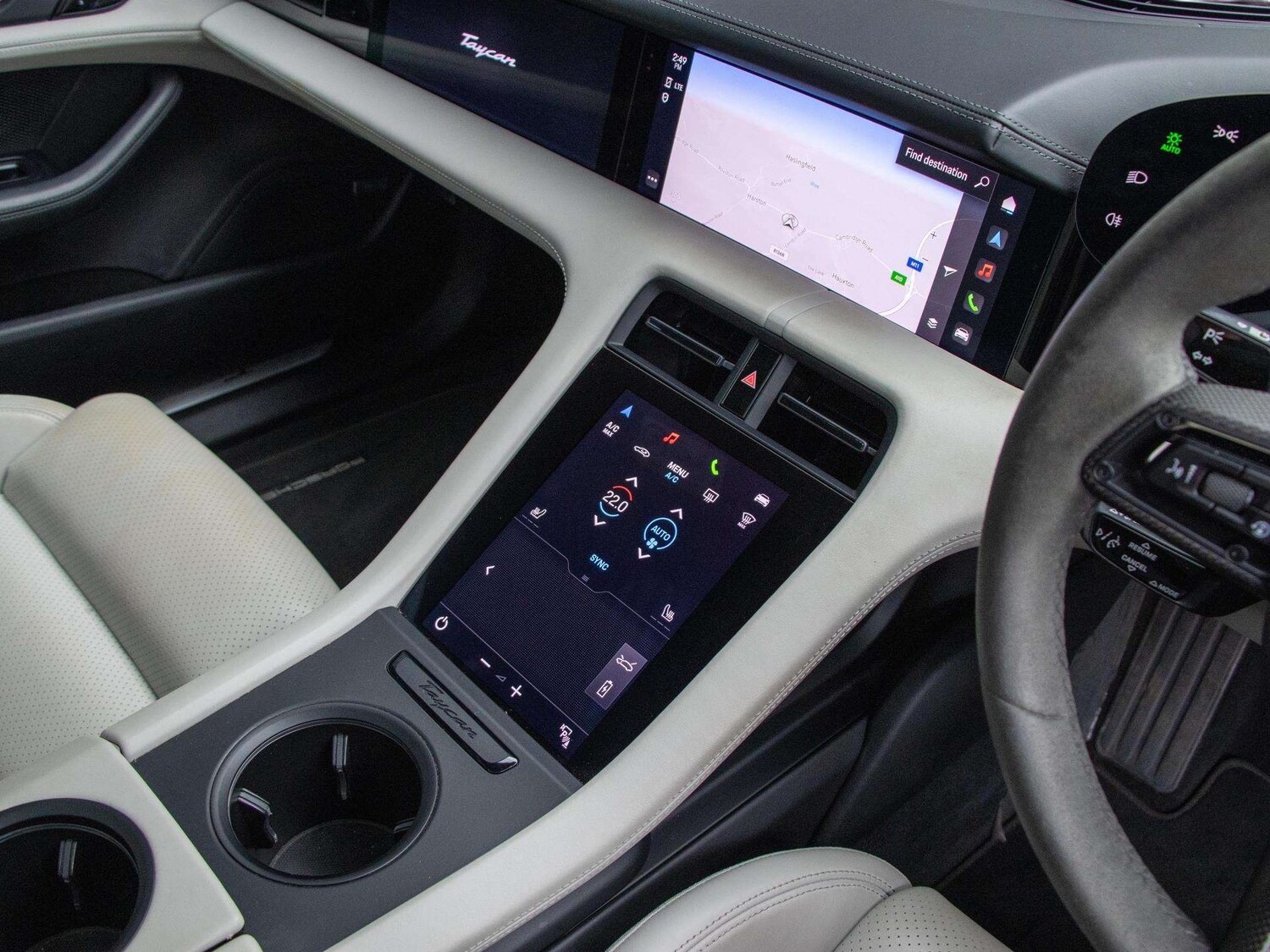 Used Porsche Taycan 2020 for sale - 77756499: Photo 15