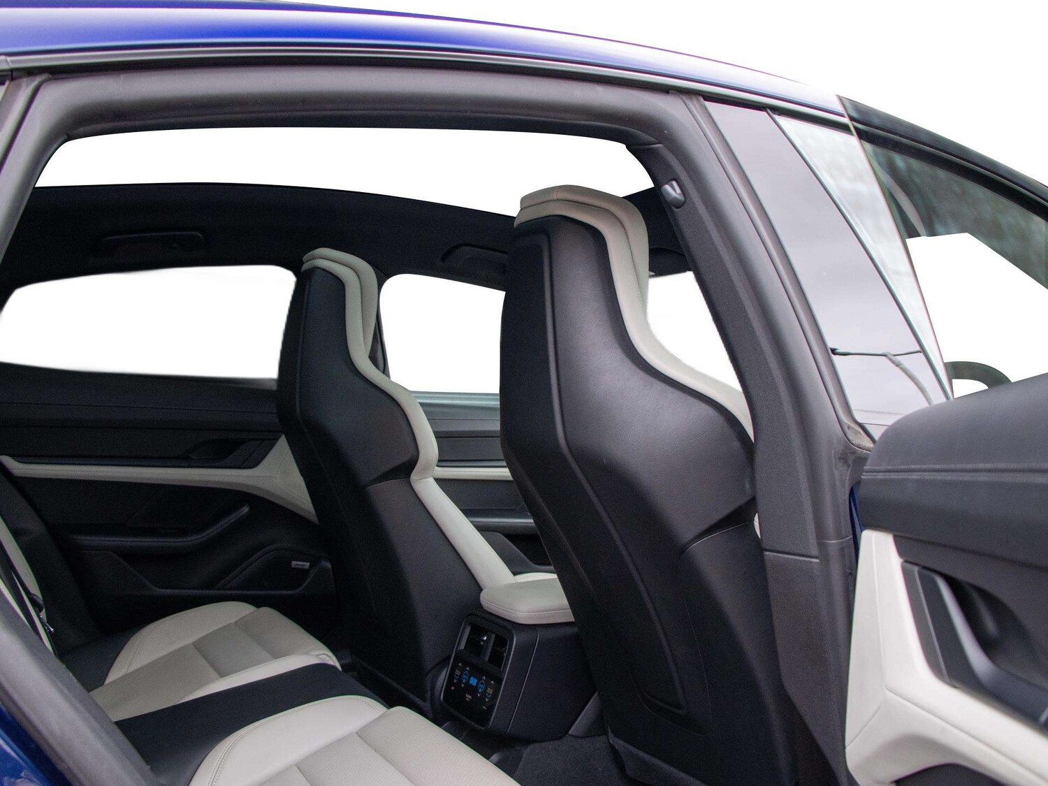 Used Porsche Taycan 2020 for sale - 77756499: Photo 21