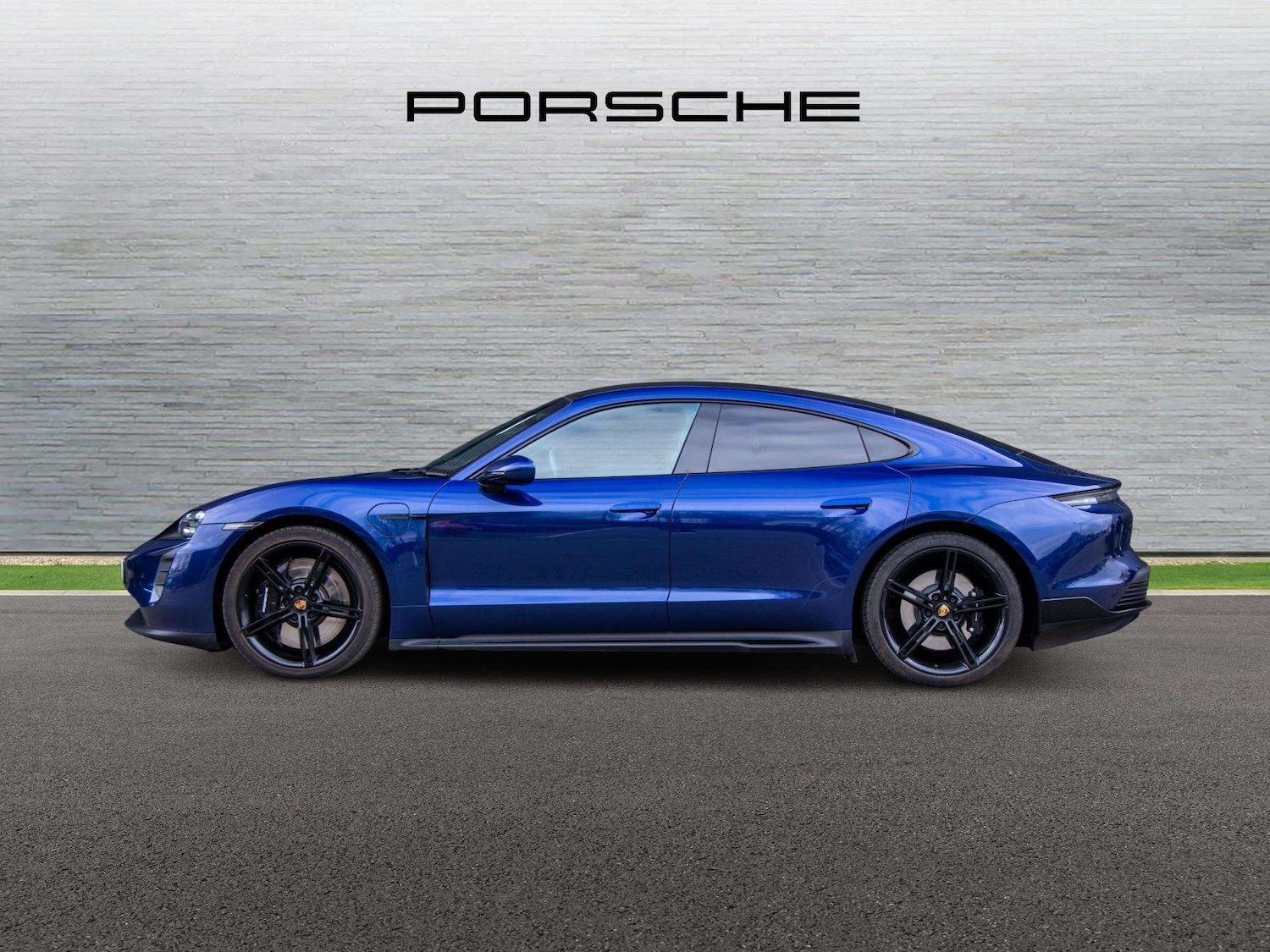 Used Porsche Taycan 2020 for sale - 77756499: Photo 5