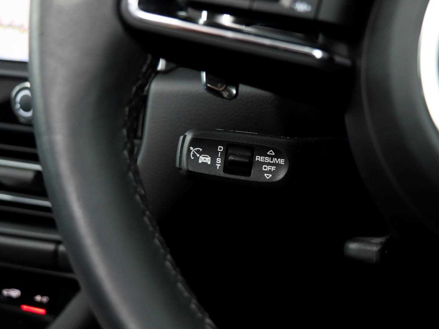 Used Porsche Macan 2024 for sale - 76339708: Photo 21