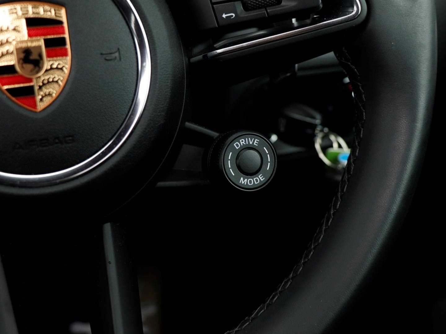 Used Porsche Macan 2024 for sale - 76339708: Photo 22