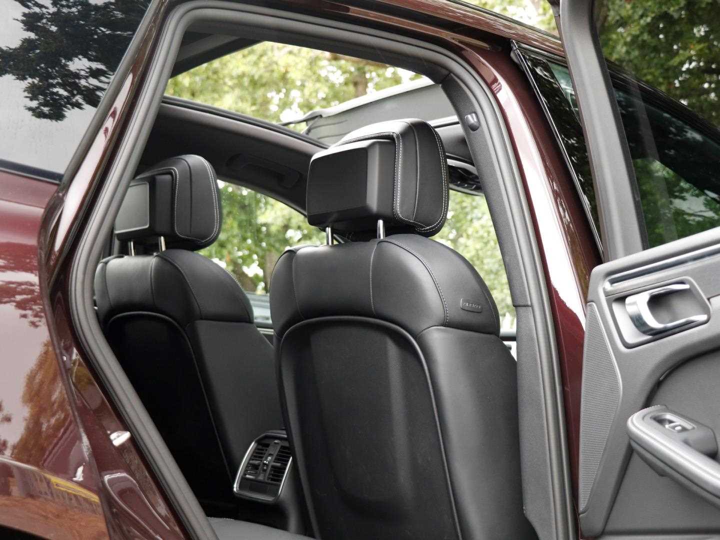 Used Porsche Macan 2024 for sale - 76339708: Photo 28