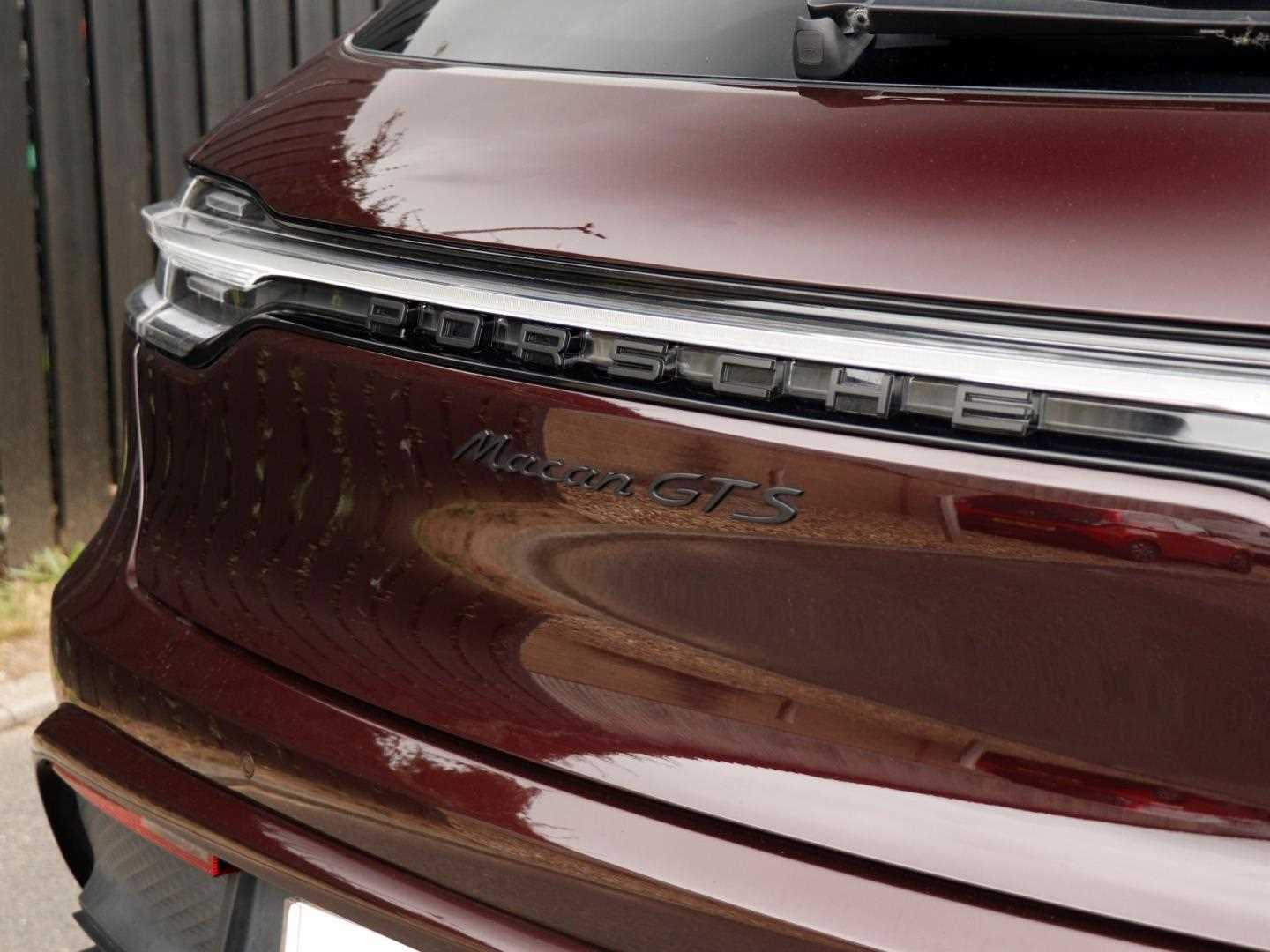 Used Porsche Macan 2024 for sale - 76339708: Photo 32