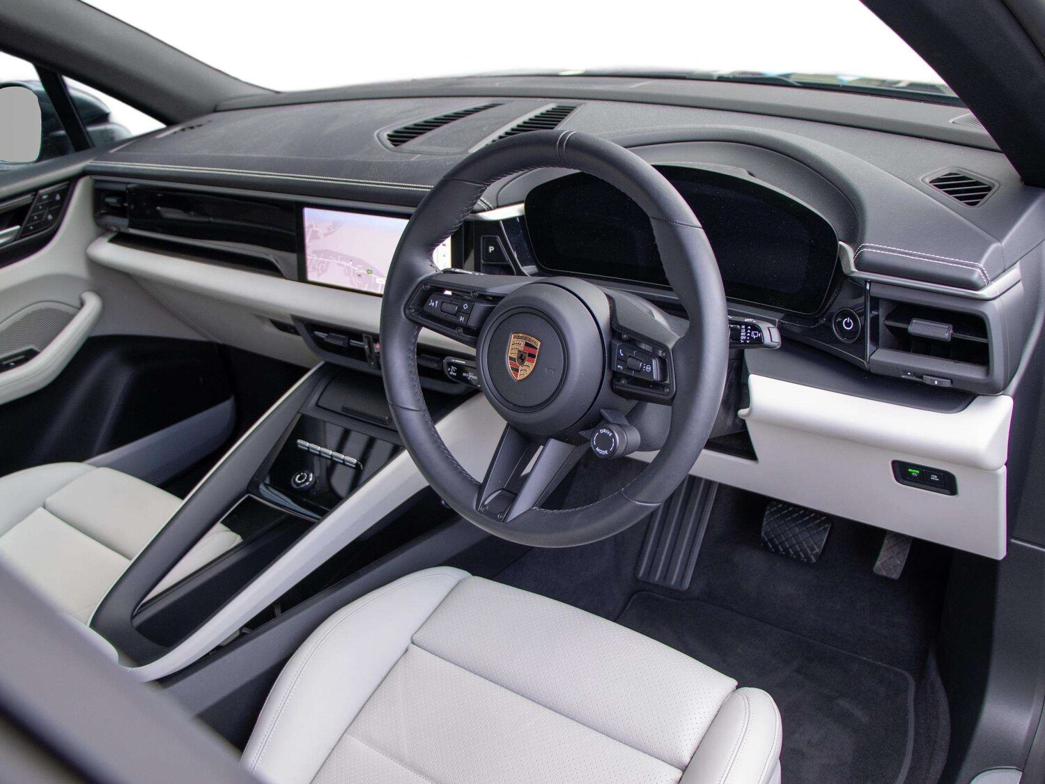 Used Porsche Macan 2025 for sale - 78104773: Photo 13