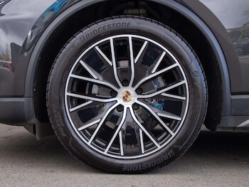 Used Porsche Macan 2025 for sale - 78104773: Photo