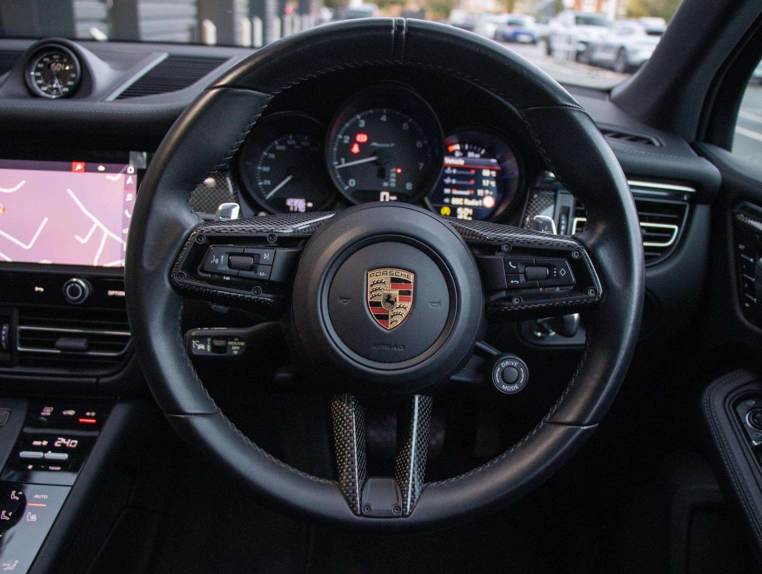 Used Porsche Macan 2023 for sale - 76827686: Photo 13