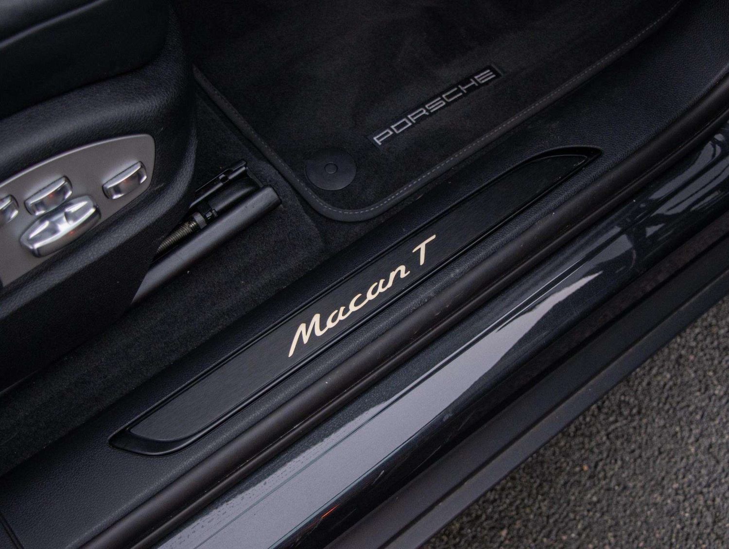 Used Porsche Macan 2023 for sale - 76827686: Photo 15