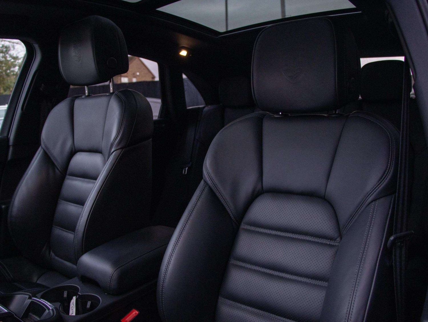 Used Porsche Macan 2023 for sale - 76827686: Photo 31