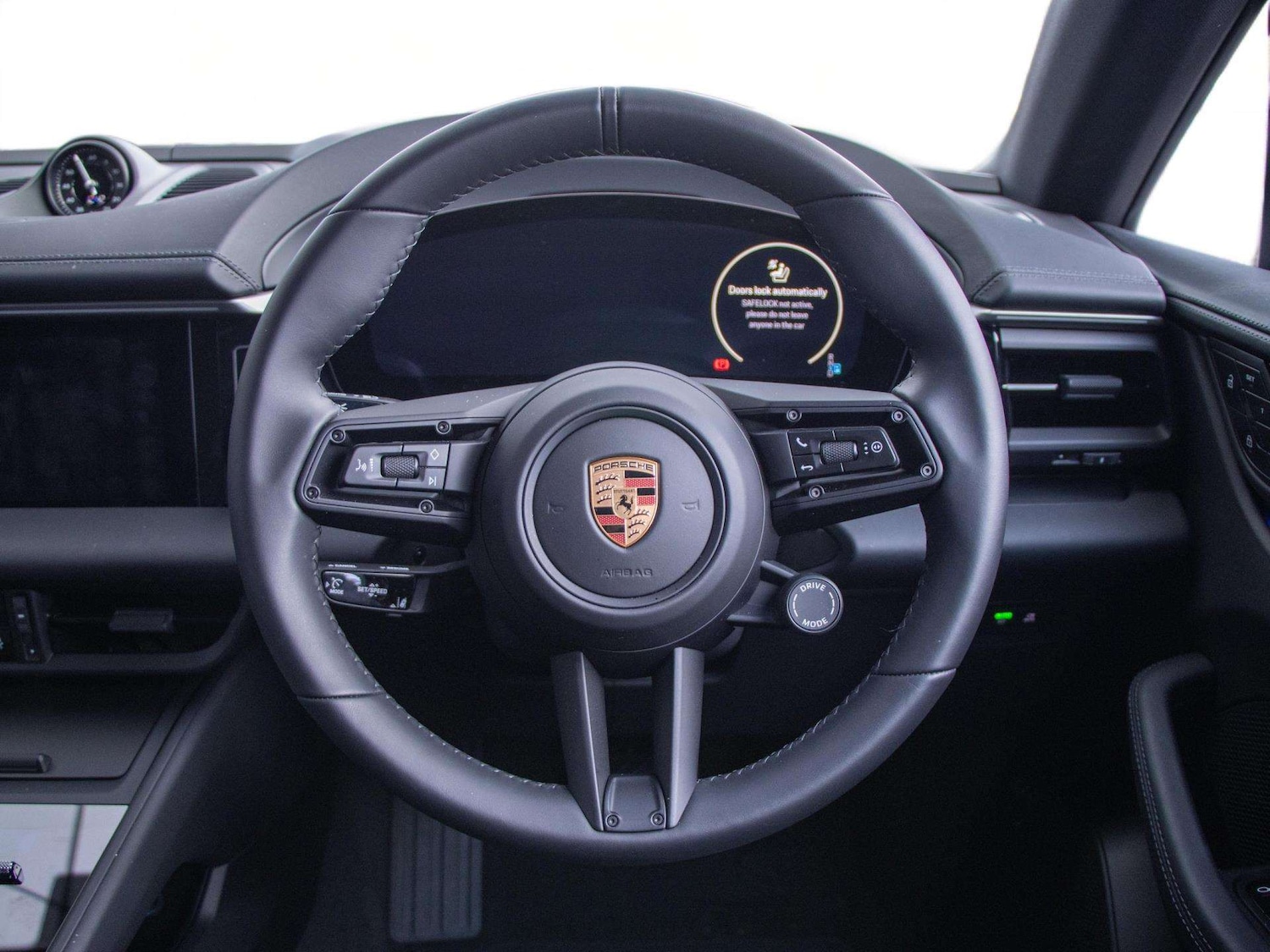 Used Porsche Macan for sale - 77661228: Photo 13