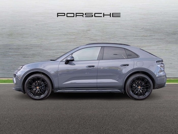 Used Porsche Macan 2025 for sale - 77661228: Photo