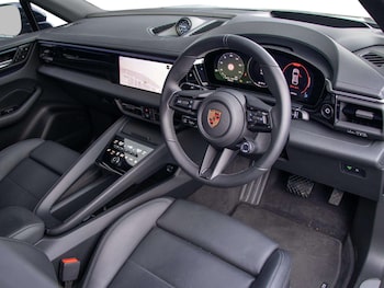 Used Porsche Macan 2025 for sale - 77661228: Photo