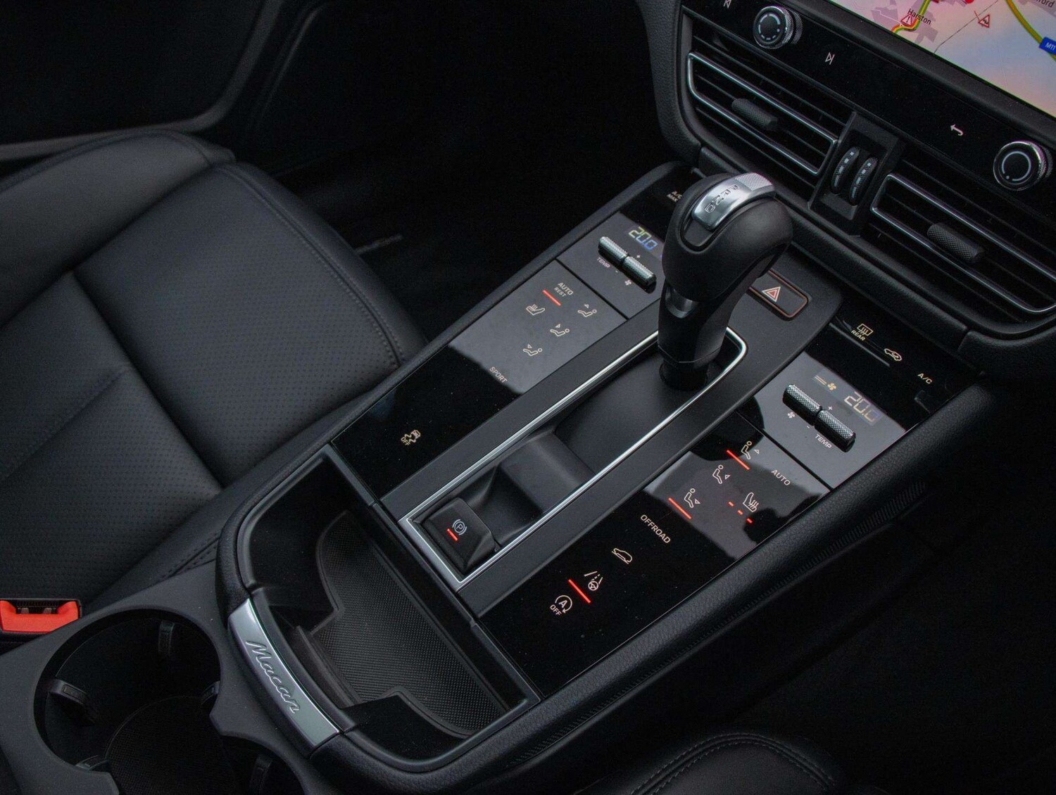 Used Porsche Macan 2025 for sale - 77648831: Photo 10