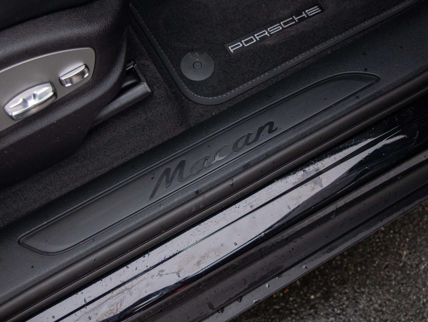 Used Porsche Macan 2025 for sale - 77648831: Photo 15